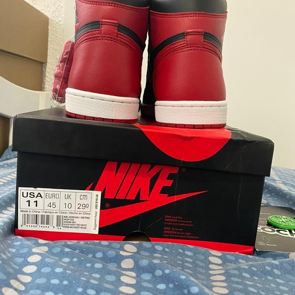 Jordan 1 Retro Bred “Banned” (2016) SHIP ONLY main image 4